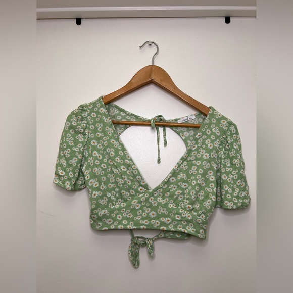 Timing Tops - Timing Green Daisy Print Tie Back Crop Top Puff Sleeve Cottagecore Size L